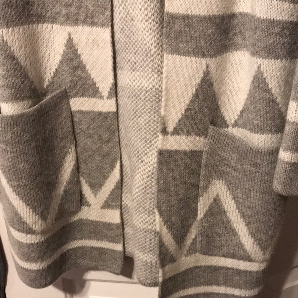 Sweater /coat - Picture 3 of 3